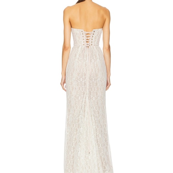 Bronx and Banco Off-Shoulder Lace Bridal Gown in Ivory - Picture 4 of 5